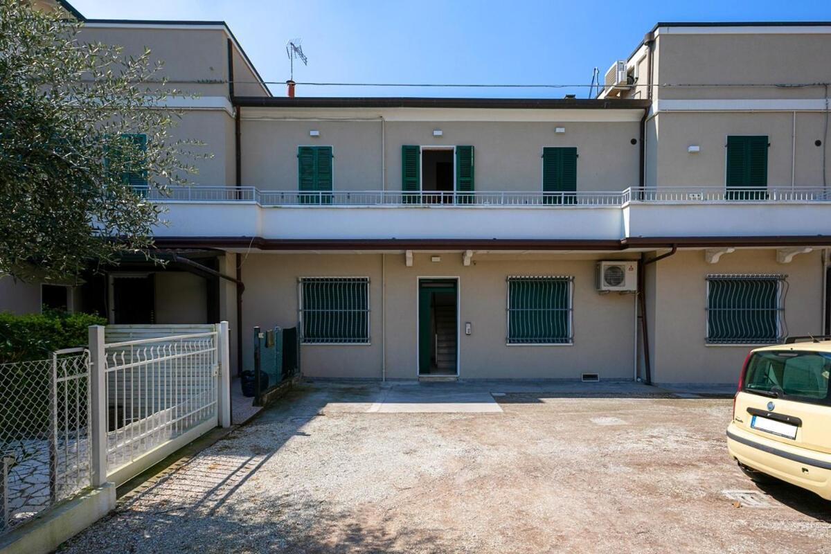 Summer - Casa A Due Passi Dal Mare Con Free Parking E Wi-fi Appartamento